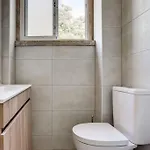 Spacious Tailor Made Flat In Areeiro * Лиссабон