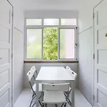 Апартаменты Spacious Tailor Made Flat In Areeiro