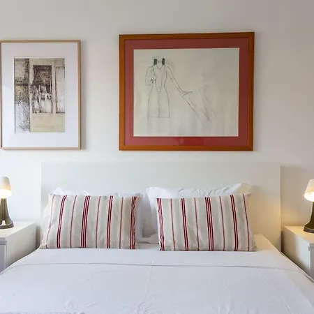 Spacious Tailor Made Flat In Areeiro דירה