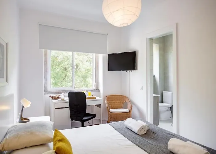 דירה Spacious Tailor Made Flat In Areeiro