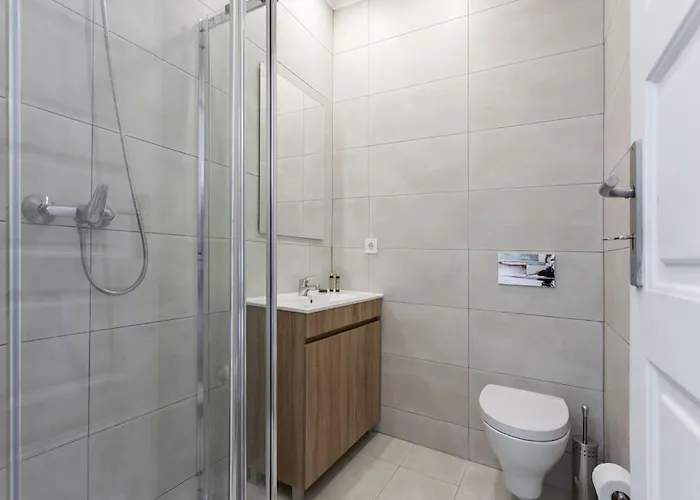 Spacious Tailor Made Flat In Areeiro * ליסבון
