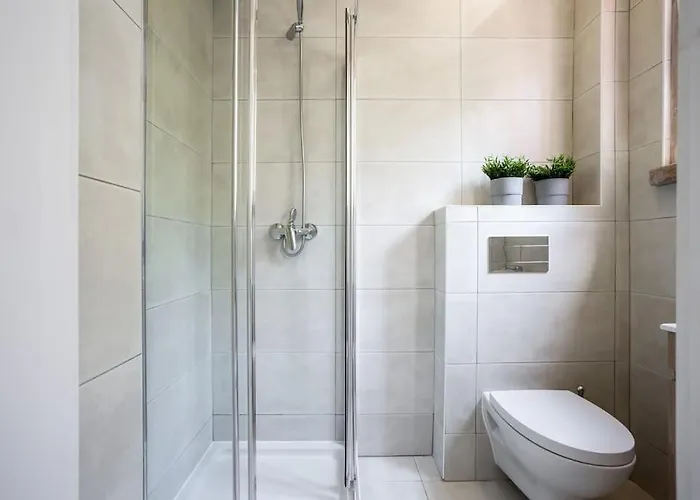 Spacious Tailor Made Flat In Areeiro *