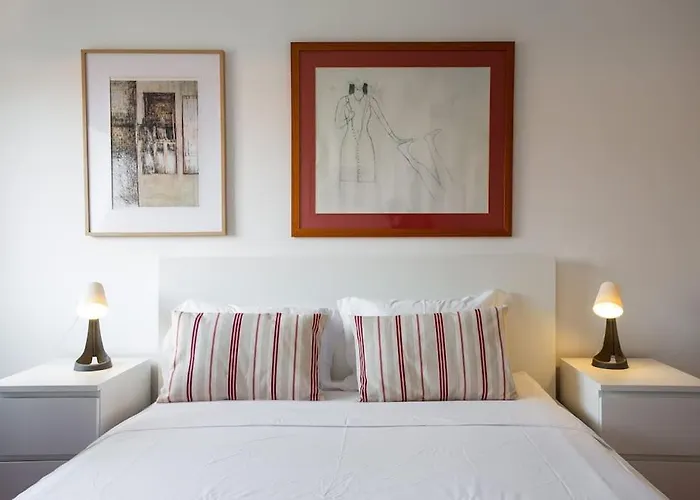 Spacious Tailor Made Flat In Areeiro Apartment *