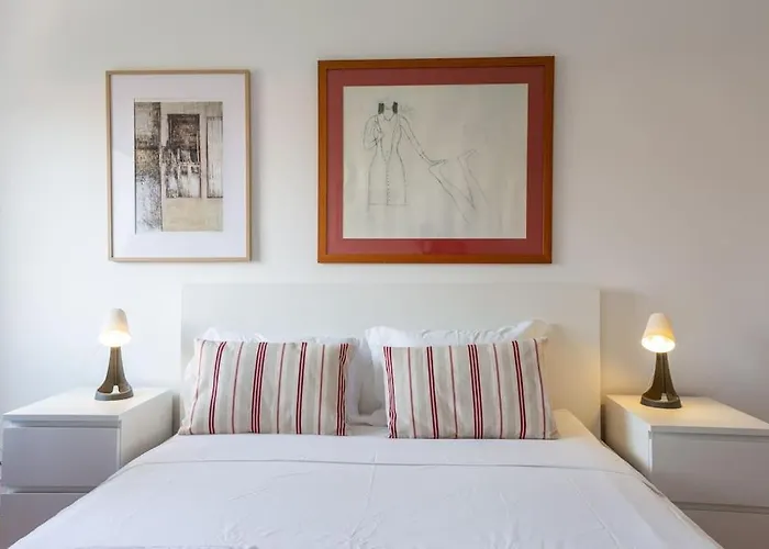 Spacious Tailor Made Flat In Areeiro Apartment