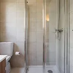 Spacious Tailor Made Flat In Areeiro Appartement Lissabon